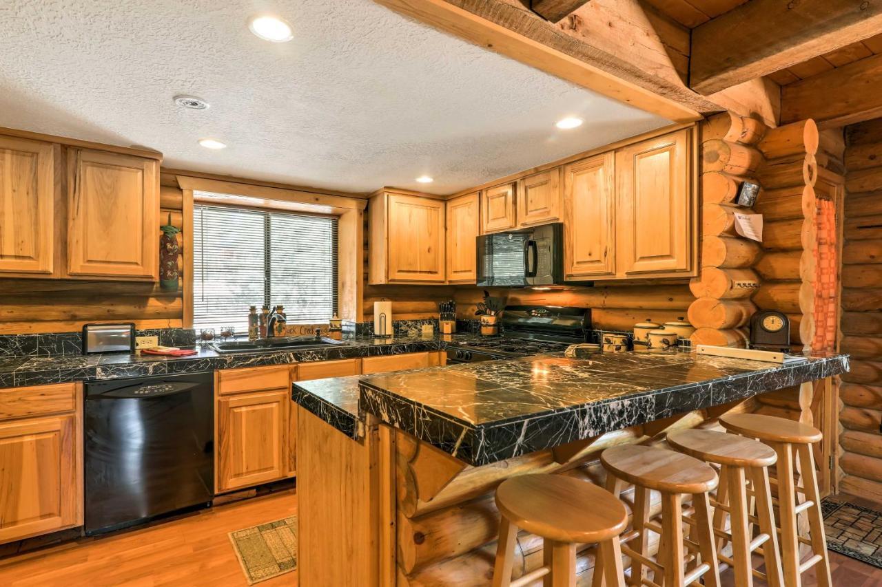 Cozy Utah Cabin With Deck And Fire Pit! Duck Creek Village Екстер'єр фото