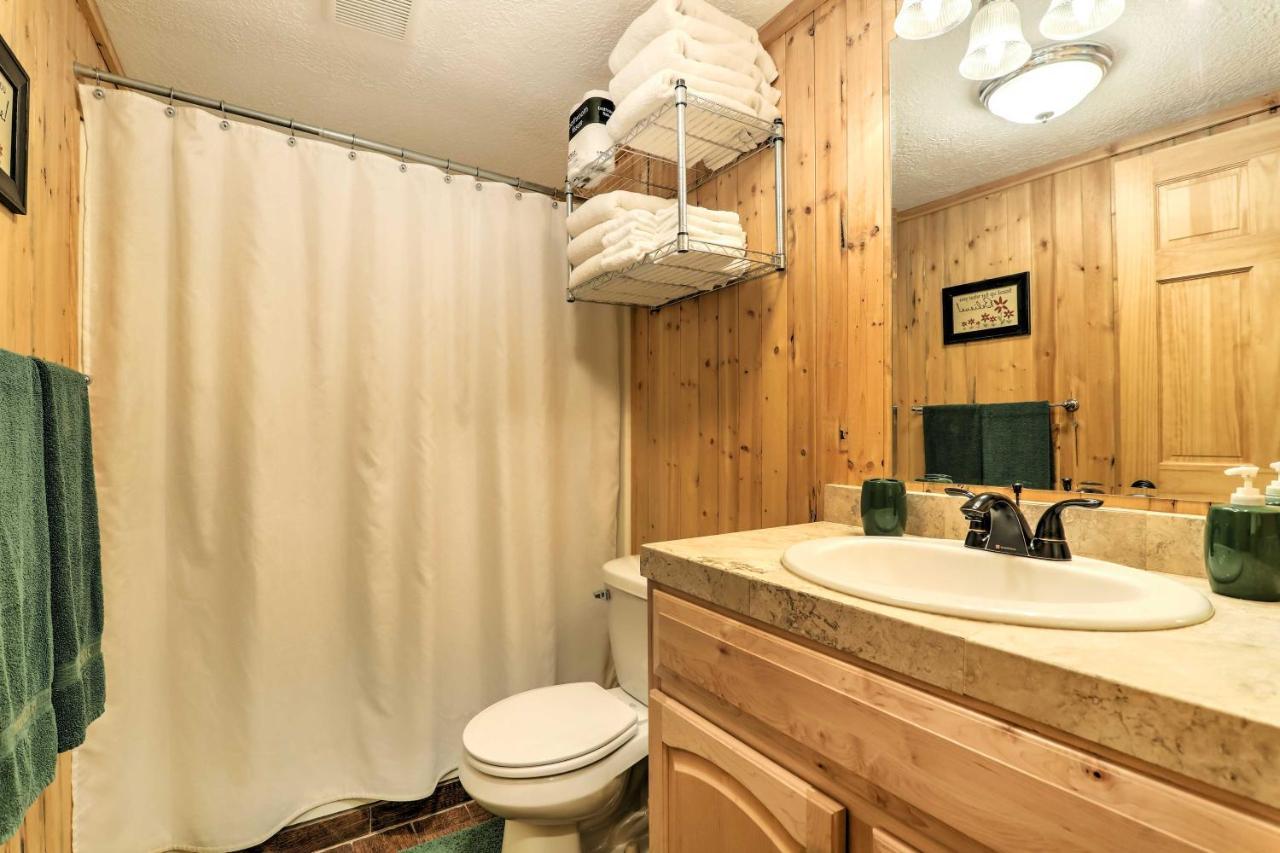 Cozy Utah Cabin With Deck And Fire Pit! Duck Creek Village Екстер'єр фото